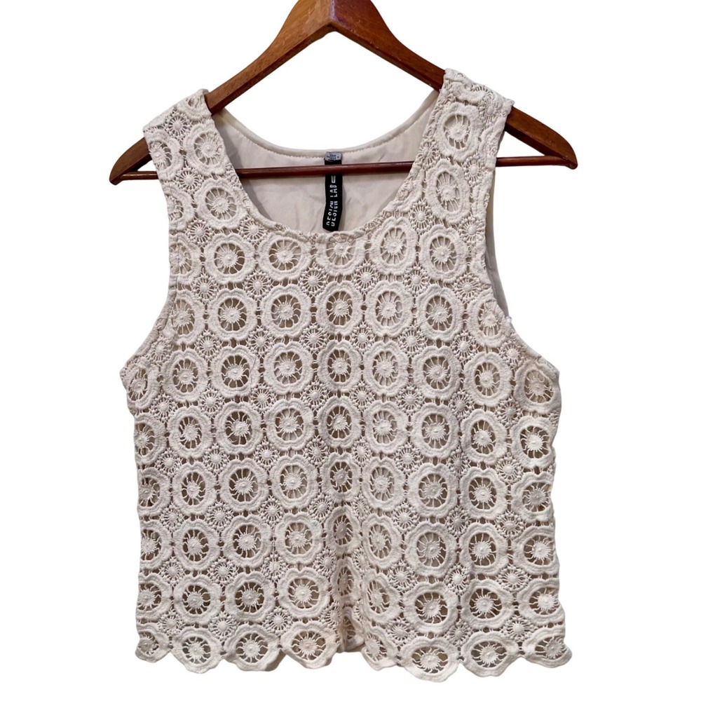 Design Lab Lord & Taylor Cream Floral Crochet Sleeveless Top Scalloped Hem Large